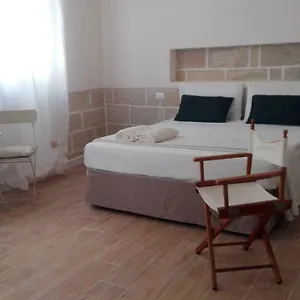 https://la-casa-del-viaggiatore-marettimo.sicilyhotelsitaly.net